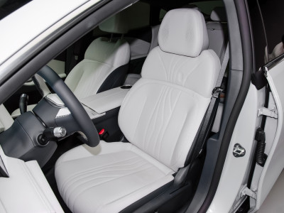 Geely Galaxy E8  Фото №9